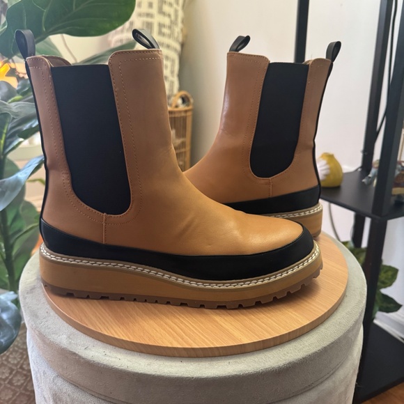 Chelsea Boots - Picture 3 of 3